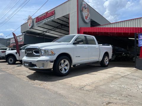 RAM Classic Laramie 5.7