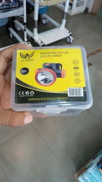 Lanterna de cabeça LED Multifunção