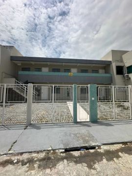 # Casa no Village Barra Residence