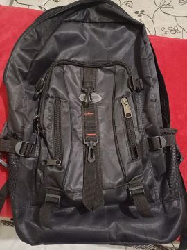 Mochila Preta para Viagem ou Dia a Dia