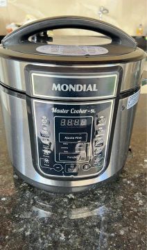 Panela de pressão eletrônica mondial.