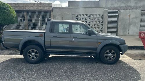 Mitsubishi/ L200 outdoor gls 2.5 4x4 diesel  a vista 
