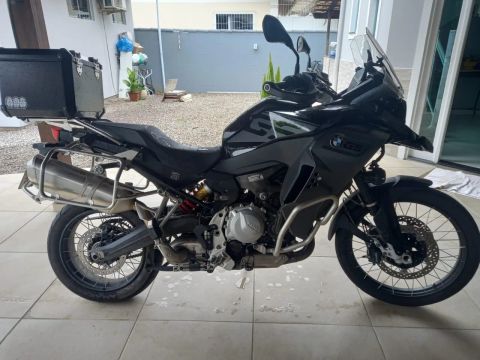 BMW F850