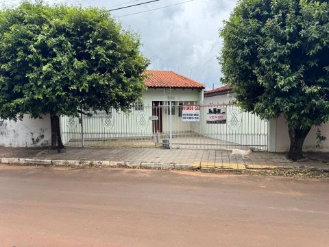 Casa com duas frentes