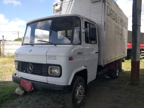 Mercedes 608 ano 1974 6 pneus zero
