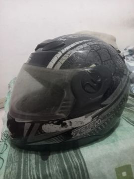Capacete de Moto - Preto com Desenho