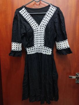 Vestido Preto com Renda (Wandinha)