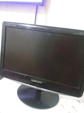 Monitor Samsung SyncMaster B1630 - 15.6 polegadas