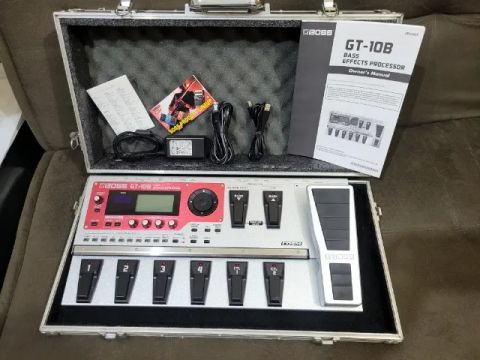 GT10B ROLAND Pedaleira para Contrabaixo com Hardcase Impecável.