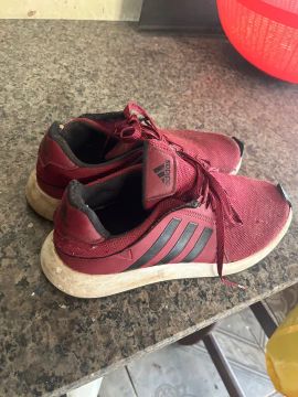 Vendo Tênis Adidas Vermelho TAM 42