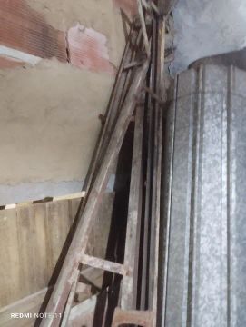 Porta de ferro para lojas.