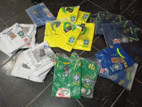 Camisas Seleção Brasileira Feminino e Masculino 
