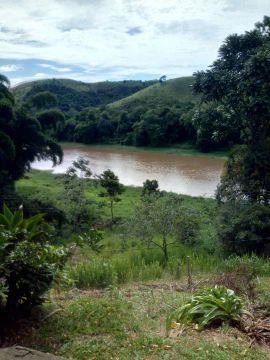 Sítio com bela vista 