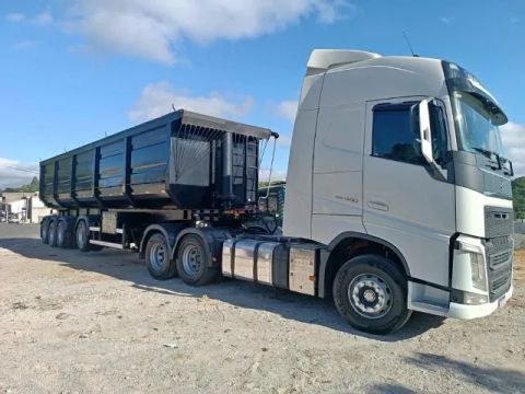 Volvo FH 460 6x4 2022 + Caçamba Librellato 2024