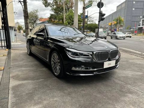BMW 750 LI PURE EXCELLENCE V8 32V PRETA 2018/2019