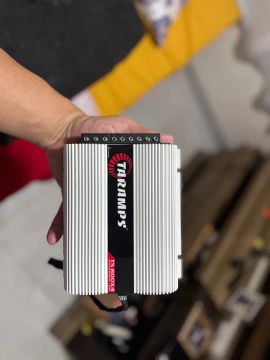 Amplificador Taramps TS 800x4 e caixa com sub 12 huracane 