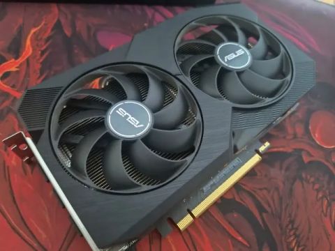 Placa De Vídeo Asus Dual AMD RX 7600 EVO OC Edition