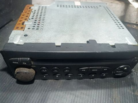 Rádio original Xsara Picasso e outras peças originais.