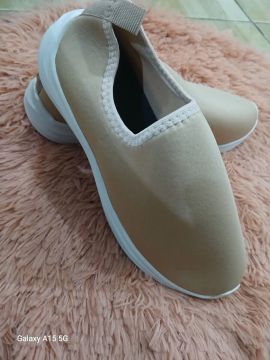 Tênis Casual calce fácil n° 35