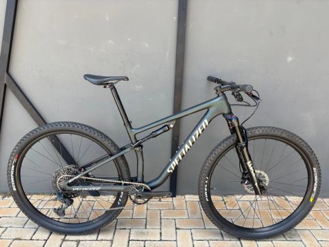 Specialized Epic Comp Carbon TAM M ( com upgrades ) 