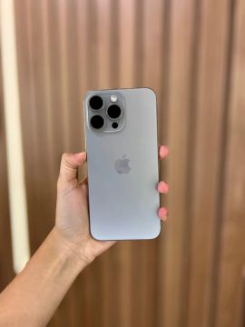 iPhone 15 PRO MAX 256Gb seminovo.