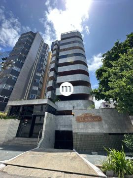 Apartamento Vista Mar na Ponta Verde com 214m²