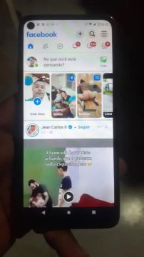 Celular moto g8  64 giga usado mais todo bom do meu uso 