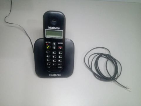 Telefone sem fio Intelbras (Está sem bateria mas está funcionando normal)