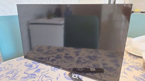 Tv 32 polegadas pouca usada. 
