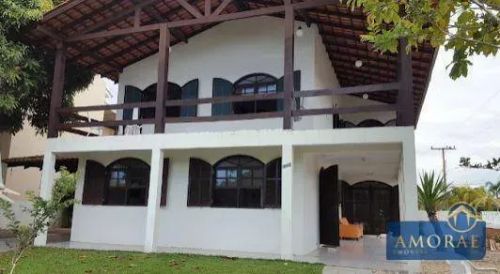 Casa próxima ao mar a venda na praia da Daniela em Florianópolis