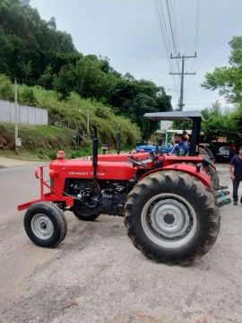 Trator MF 65x direção hidráulica 