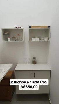 2 Nichos e 1 Armário - R$350,00