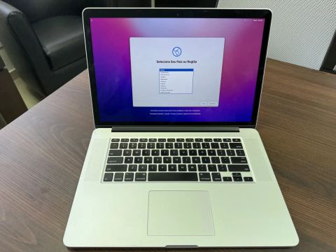 MacBook Pro 15 - i7 BARATO