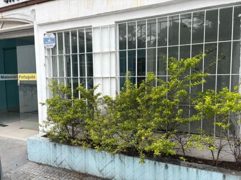 Imóvel comercial para locação na Avenida Senador Vergueiro.