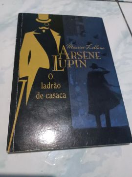 Livro da coleção Arsene Lupin 