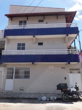 Alugo lindo apartamento c/ 2 quartos  no Antonio Bezerra R$ 890,00 incluso agua 