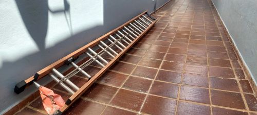 Escada de Alumínio e Madeira,  Fibra
