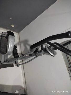 Elíptico para exercícios em casa