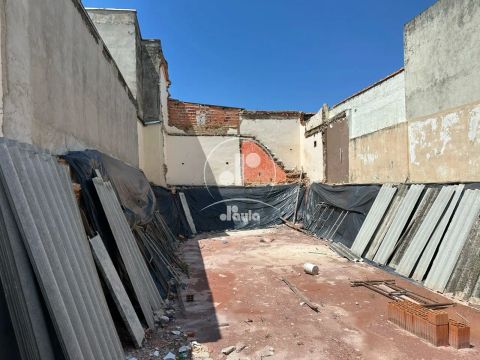 Terreno à venda em Santo André-SP, Jardim Cristiane 147,00 m² de área