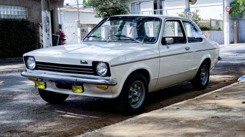 Chevette Tubarão 1975 | Placa preta