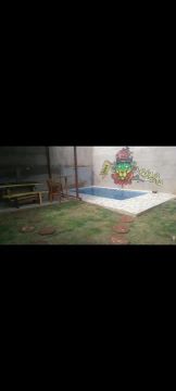 Casa com piscina 