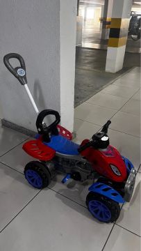 Quadriciclo infantil menino 
