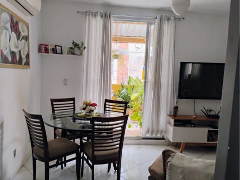 Vendo casa 3 andares 