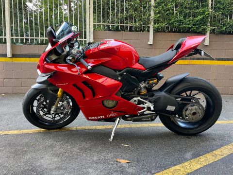 Ducati Panigale V4S 2022