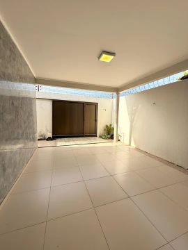 Casa perfeita 2 lotes Dirceu
