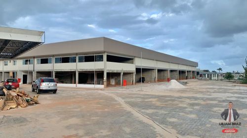 Ponto comercial para aluguel com 111 metros quadrados em Piatã