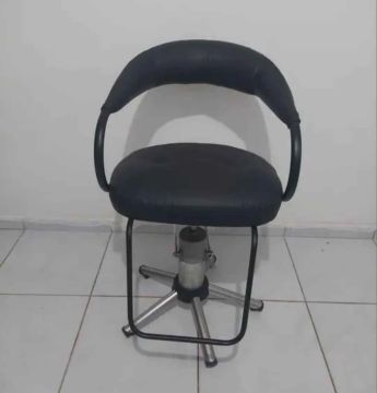 Cadeira Hidráulica " Entregamos em domicílio "