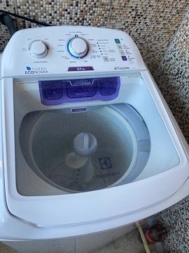 Máquina de Lavar Roupa Electrolux 8.5kg Turbo Economia