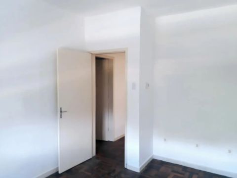 Excelente apto. no Bom Fim, com 02 dormitórios, 96 m2