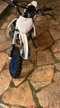 Motocicleta Mini Cross - usada